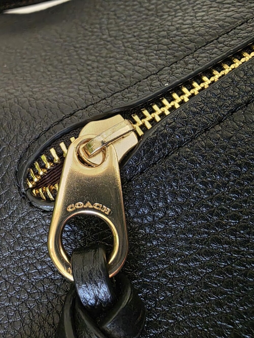 Coach Pennie Hobo Shoulder Bag Black Pebbled Leather Gold Tone C Mini Charm - Picture 10 of 13